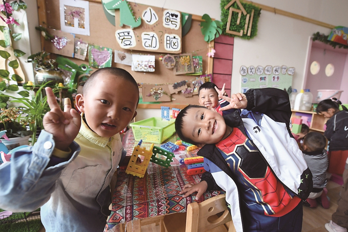 江蘇援建的拉薩市江蘇實(shí)驗(yàn)幼兒園，所有師資在江蘇接受培訓(xùn)，打造具有江蘇水準(zhǔn)的優(yōu)質(zhì)學(xué)前教育資源。 本報(bào)記者 萬(wàn)程鵬 攝